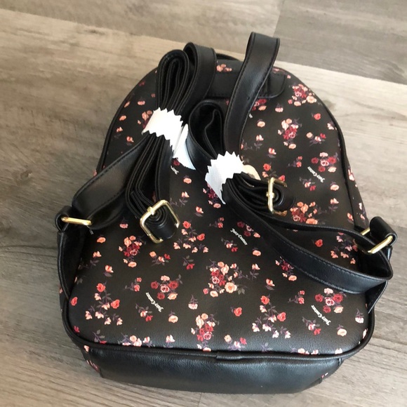 Juicy Couture Ditsy Rose Black Pretty Bow Faux Leather Backpack NWT - Picture 8 of 16